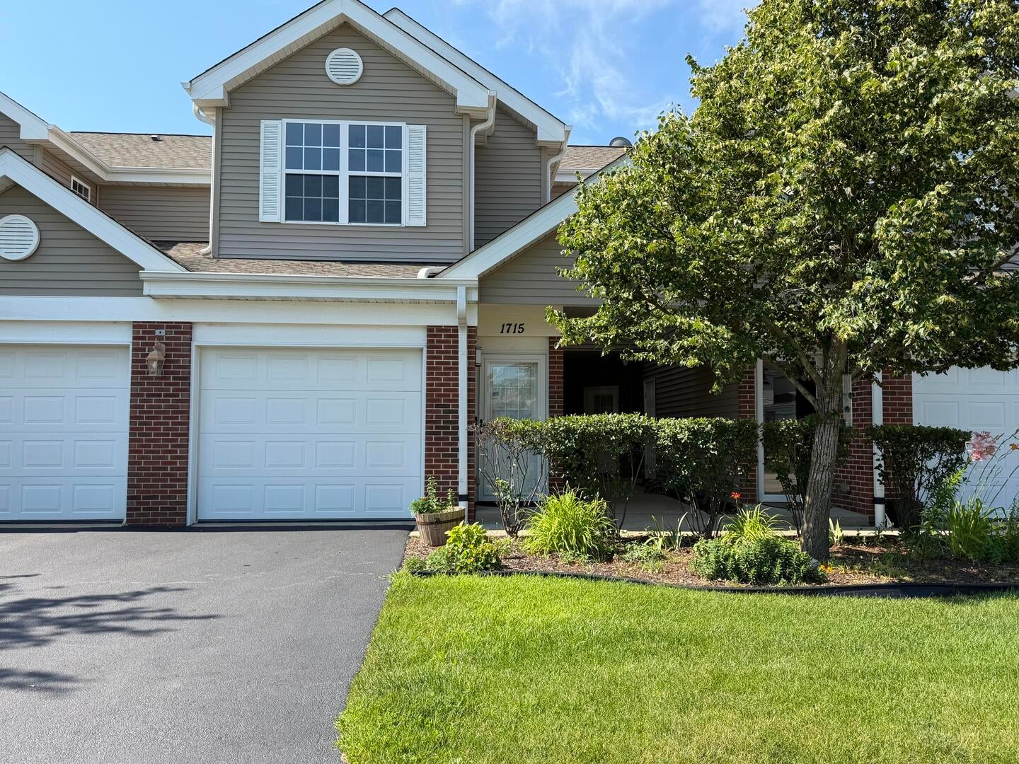 1715 White Oak Trail C1