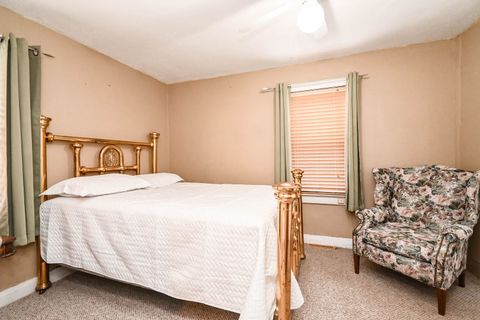 Tiny photo for 2737 Gabriel Avenue, Zion, IL 60099 (MLS # 12598021)