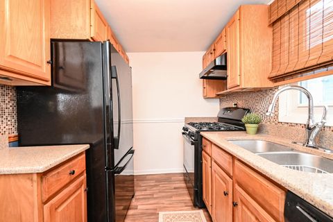 Tiny photo for 2737 Gabriel Avenue, Zion, IL 60099 (MLS # 12598021)