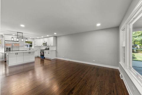 Tiny photo for 4433 W 100th Street, Oak Lawn, IL 60453 (MLS # 12501559)