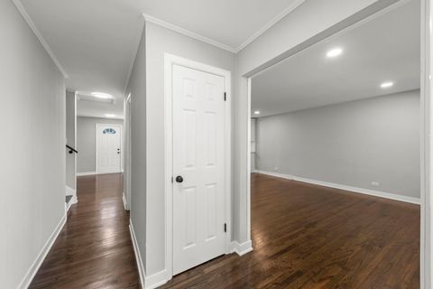 Tiny photo for 4433 W 100th Street, Oak Lawn, IL 60453 (MLS # 12501559)