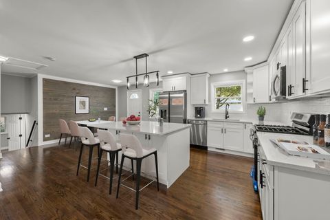 Tiny photo for 4433 W 100th Street, Oak Lawn, IL 60453 (MLS # 12501559)
