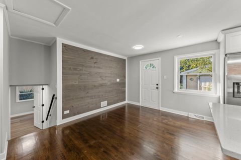Tiny photo for 4433 W 100th Street, Oak Lawn, IL 60453 (MLS # 12501559)