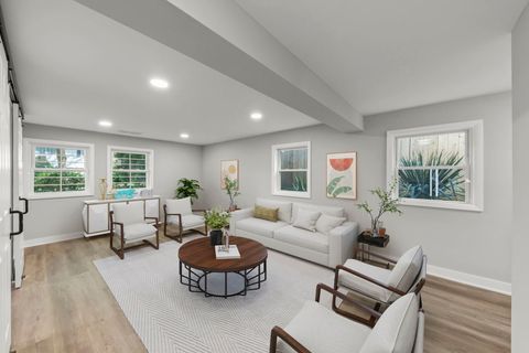 Tiny photo for 4433 W 100th Street, Oak Lawn, IL 60453 (MLS # 12501559)