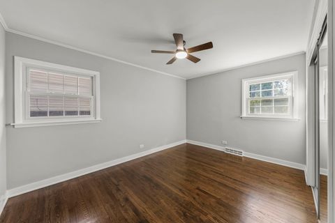 Tiny photo for 4433 W 100th Street, Oak Lawn, IL 60453 (MLS # 12501559)
