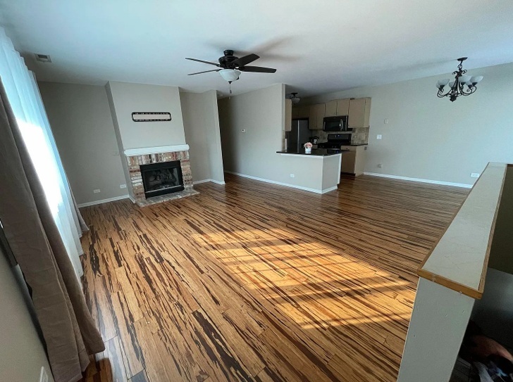 450 Valley Drive 201