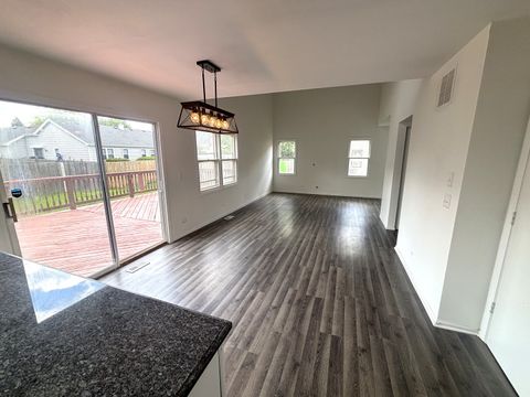 Tiny photo for 1 Collingwood Court, Bolingbrook, IL 60440 (MLS # 12633107)