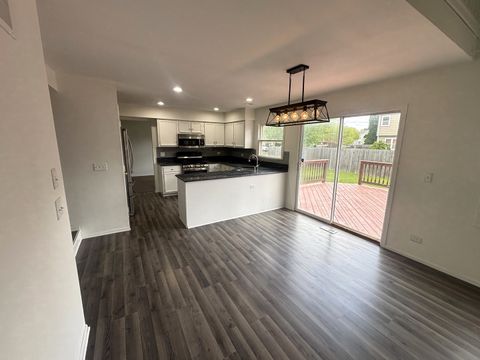 Tiny photo for 1 Collingwood Court, Bolingbrook, IL 60440 (MLS # 12633107)