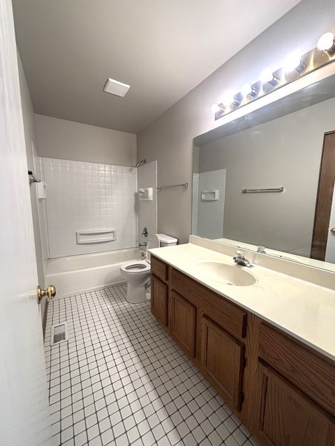 Tiny photo for 1 Collingwood Court, Bolingbrook, IL 60440 (MLS # 12633107)