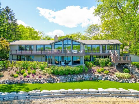 1120 Sandstone Drive Libertyville IL 60048