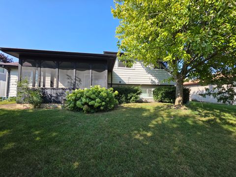 Tiny photo for 6103 Sunflower Drive, Matteson, IL 60443 (MLS # 12474588)