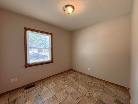 Tiny photo for 22135 Rockingham Road, Richton Park, IL 60471 (MLS # 12439585)