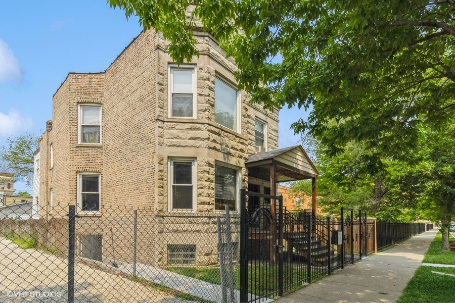 620 N Kedzie Avenue