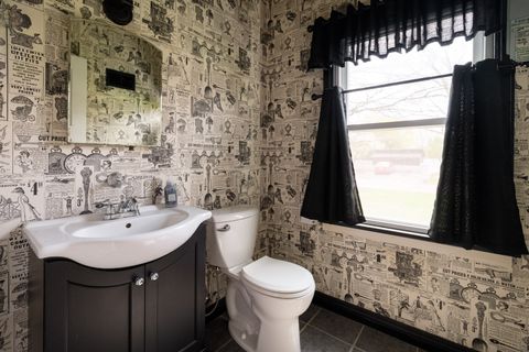 Tiny photo for 1600 Bucklin Street, Lasalle, IL 61301 (MLS # 12613835)