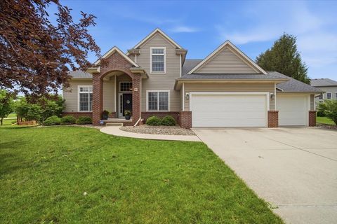Photo of 9 Brookline Court, Bloomington, IL 61705 (MLS # 12675331)