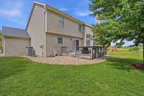 Tiny photo for 9 Brookline Court, Bloomington, IL 61705 (MLS # 12675331)