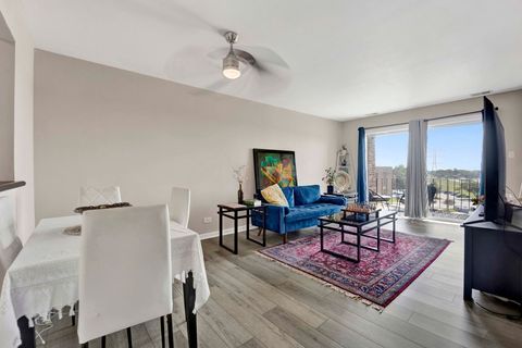 Tiny photo for 725 W Huntington Commons Road #416, Mount Prospect, IL 60056 (MLS # 12610547)