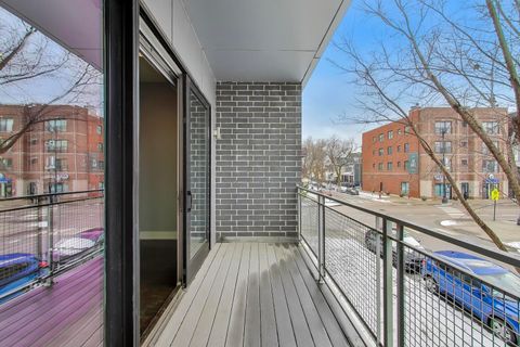 Tiny photo for 2005 N ALBANY Avenue #2005, Chicago, IL 60647 (MLS # 12553105)