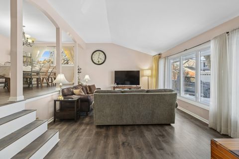 Tiny photo for 2207 E Michael Manor Lane, Arlington Heights, IL 60004 (MLS # 12555643)