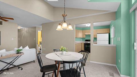 Tiny photo for 1660 Grove Avenue #B, Schaumburg, IL 60193 (MLS # 12635324)