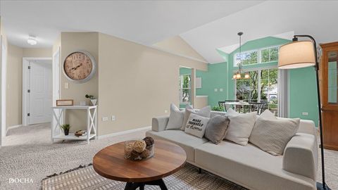 Tiny photo for 1660 Grove Avenue #B, Schaumburg, IL 60193 (MLS # 12635324)