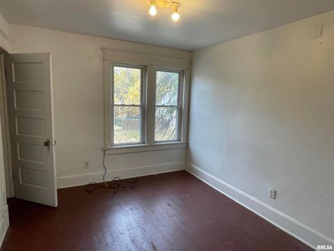 Tiny photo for 3116 11TH Avenue #C, Moline, IL 61265 (MLS # QC4269142)