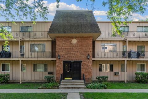 A home in Rolling Meadows