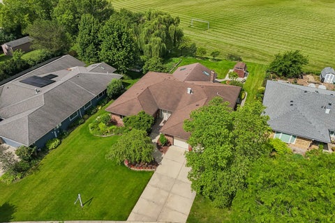 Tiny photo for 308 S Knollwood Drive, Schaumburg, IL 60193 (MLS # 12682743)