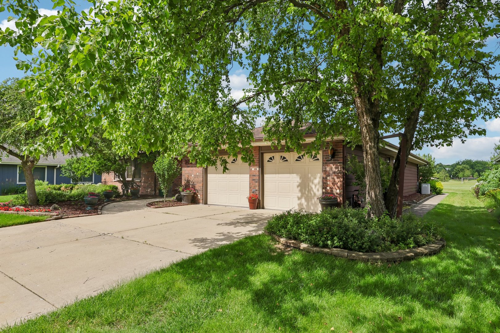 308 S Knollwood Drive
