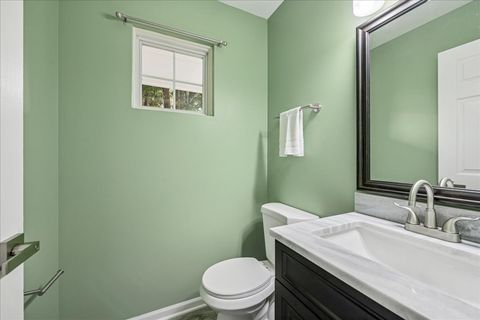Tiny photo for 2350 Stanton Circle, Lake In The Hills, IL 60156 (MLS # 12455587)