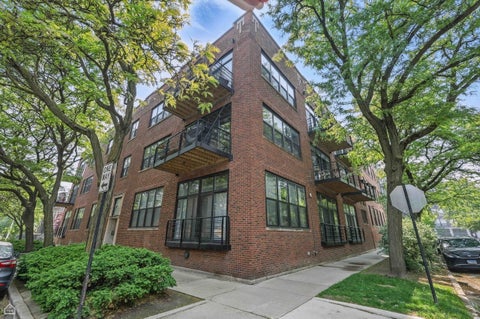 Photo of 1670 N Claremont Avenue #205, Chicago, IL 60647 (MLS # 12754825)