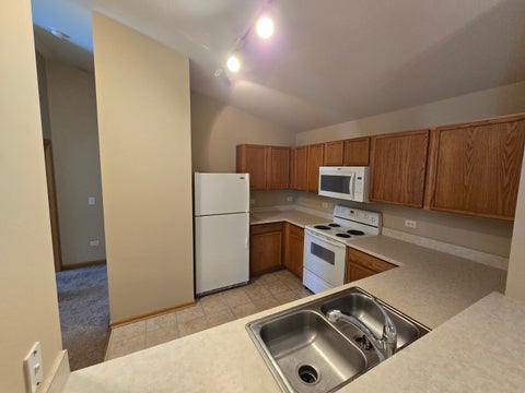 Tiny photo for 2027 SILVERSTONE Drive #2027, Carpentersville, IL 60110 (MLS # 12710816)