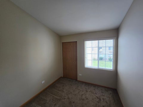 Tiny photo for 2027 SILVERSTONE Drive #2027, Carpentersville, IL 60110 (MLS # 12710816)