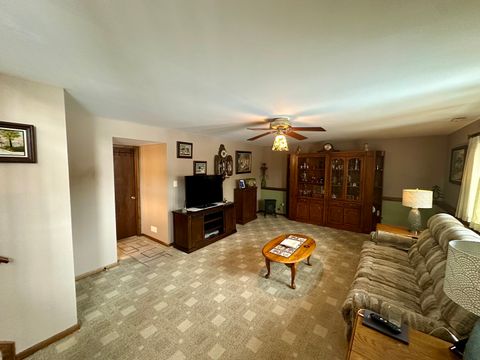 Tiny photo for 15813 Jon Road, Oak Forest, IL 60452 (MLS # 12529202)