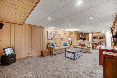 Tiny photo for 67 Shelby Court, Vernon Hills, IL 60061 (MLS # 12462942)