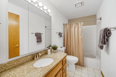 Tiny photo for 67 Shelby Court, Vernon Hills, IL 60061 (MLS # 12462942)