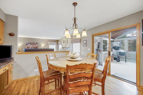 Tiny photo for 67 Shelby Court, Vernon Hills, IL 60061 (MLS # 12462942)