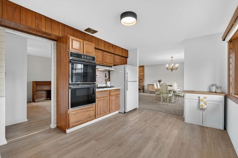 Tiny photo for 510 Audubon Street, Hoffman Estates, IL 60169 (MLS # 12578165)