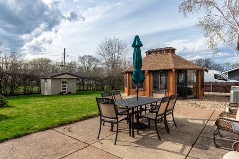 Tiny photo for 510 Audubon Street, Hoffman Estates, IL 60169 (MLS # 12578165)