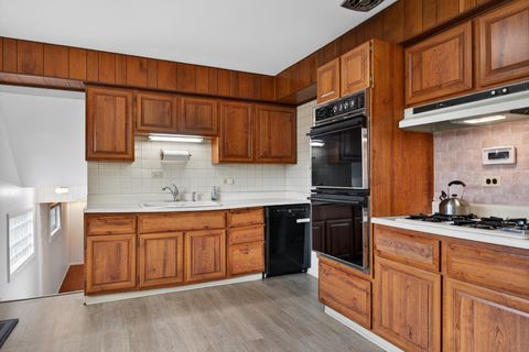 Tiny photo for 510 Audubon Street, Hoffman Estates, IL 60169 (MLS # 12578165)