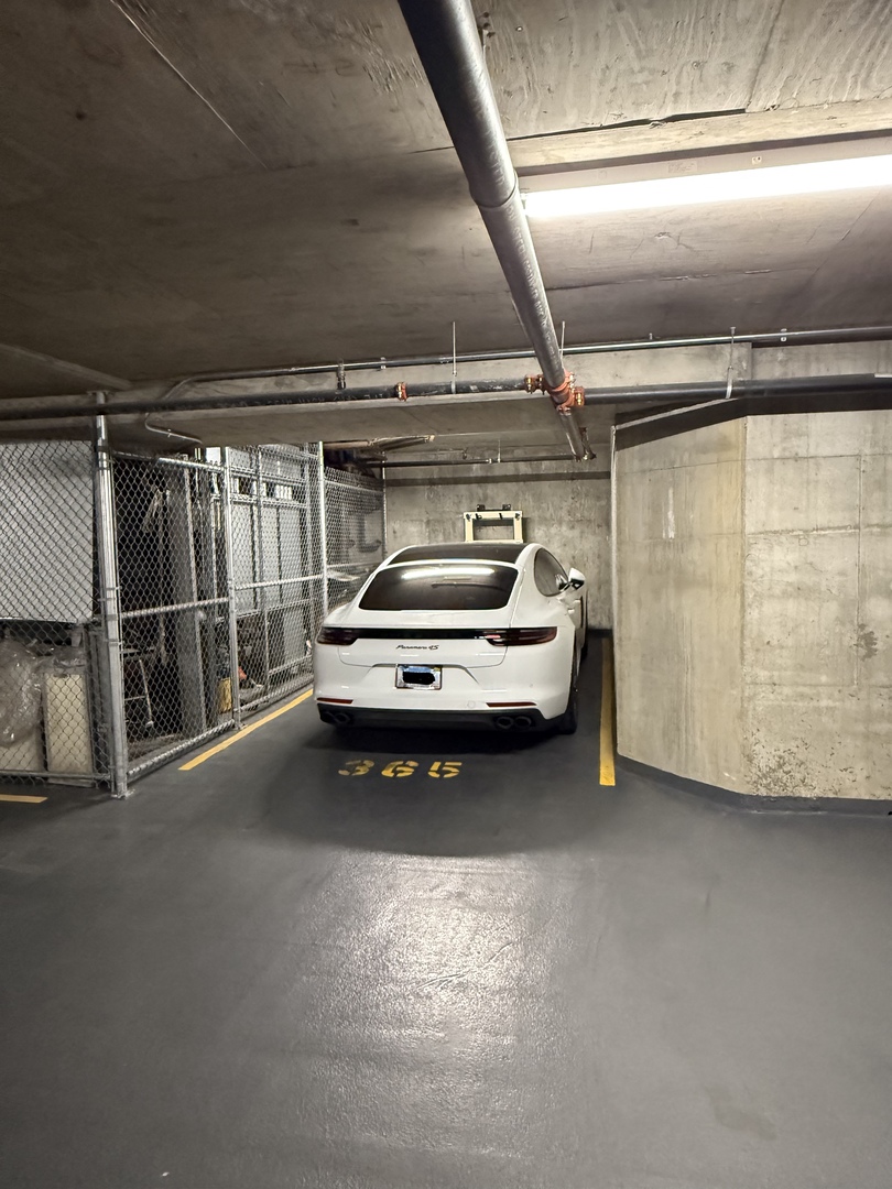 1201 S Prairie Avenue P365