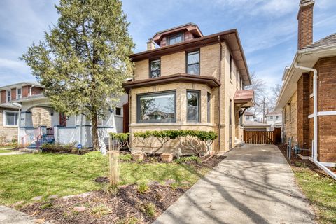 Photo of 1020 N Taylor Avenue, Oak Park, IL 60302 (MLS # 12610413)