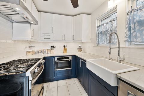 Tiny photo for 1020 N Taylor Avenue, Oak Park, IL 60302 (MLS # 12610413)