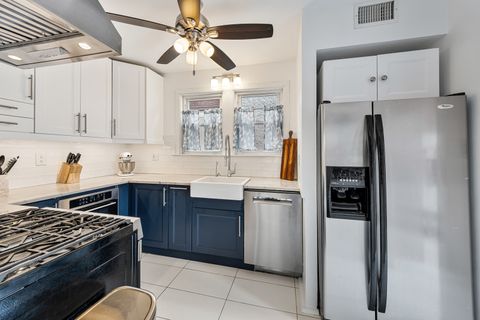 Tiny photo for 1020 N Taylor Avenue, Oak Park, IL 60302 (MLS # 12610413)