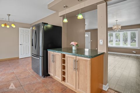 Tiny photo for 243 Washington Square, Wood Dale, IL 60191 (MLS # 12480951)