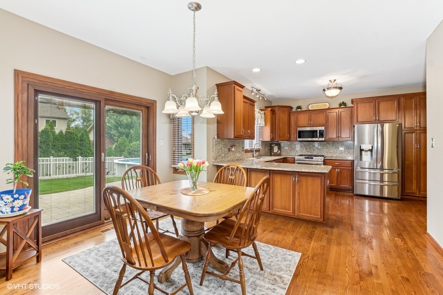 8824 Brown Lane