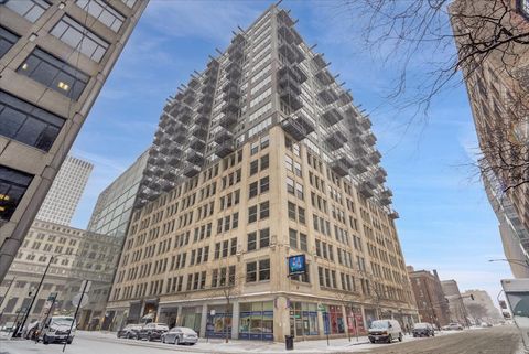 565 W Quincy Street 711 Chicago IL 60661