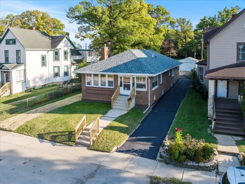 Tiny photo for 1106 Sterling Avenue, Joliet, IL 60432 (MLS # 12469477)