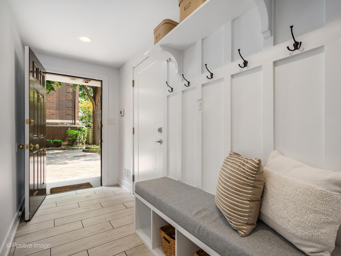 55 W Goethe Street 1240