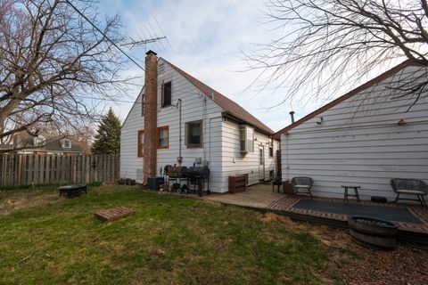 Tiny photo for 17702 Community Street, Lansing, IL 60438 (MLS # 12621094)